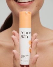 Load image into Gallery viewer, Brightening Vitamin C Serum